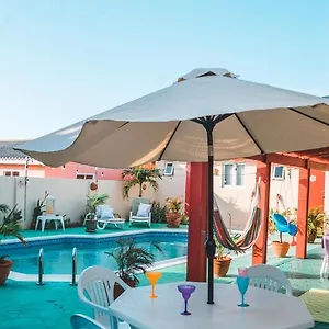 Courtesy Aruba ** Oranjestad